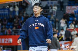 完美世界竞技平台-媒体人：徐杰赛后新闻发布会什么也不想说 别低估广东的调整能力